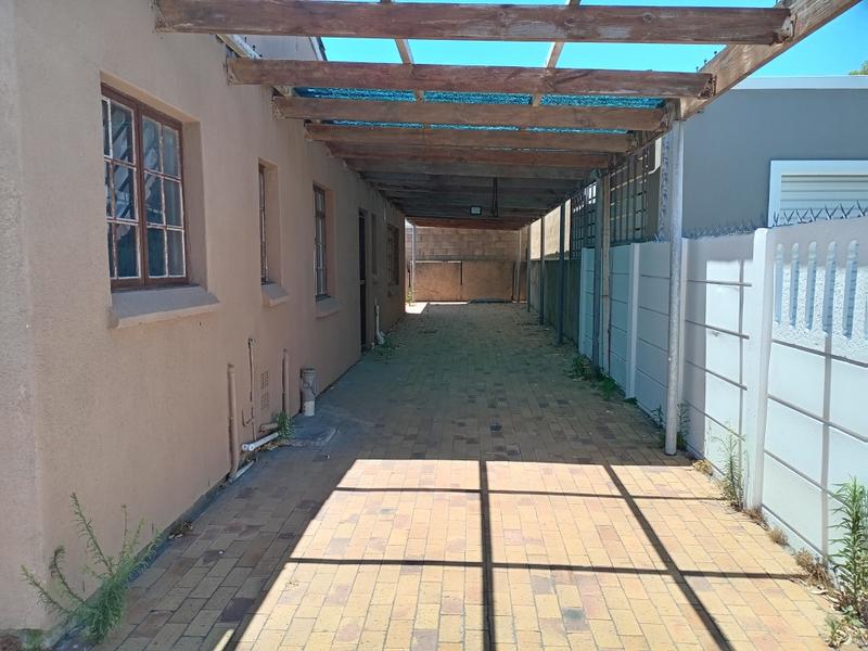 3 Bedroom Property for Sale in Westridge Western Cape